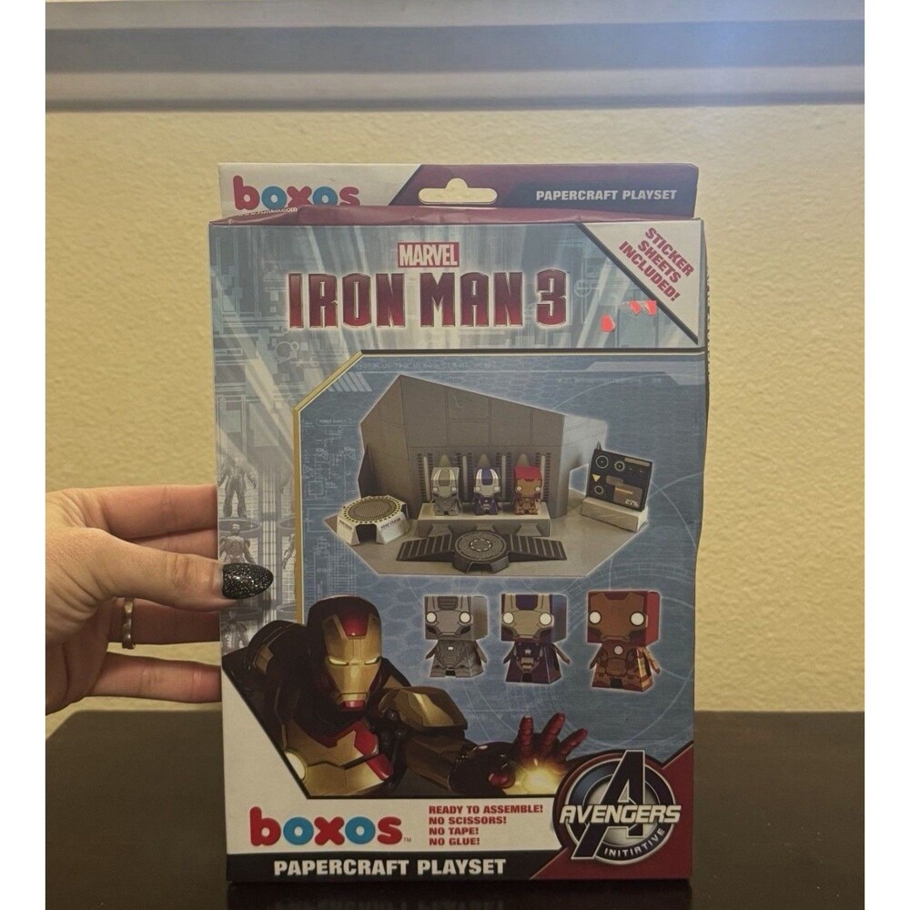 Iron Man 3 Avengers Boxos Papercraft Playset Legos stickers Funko